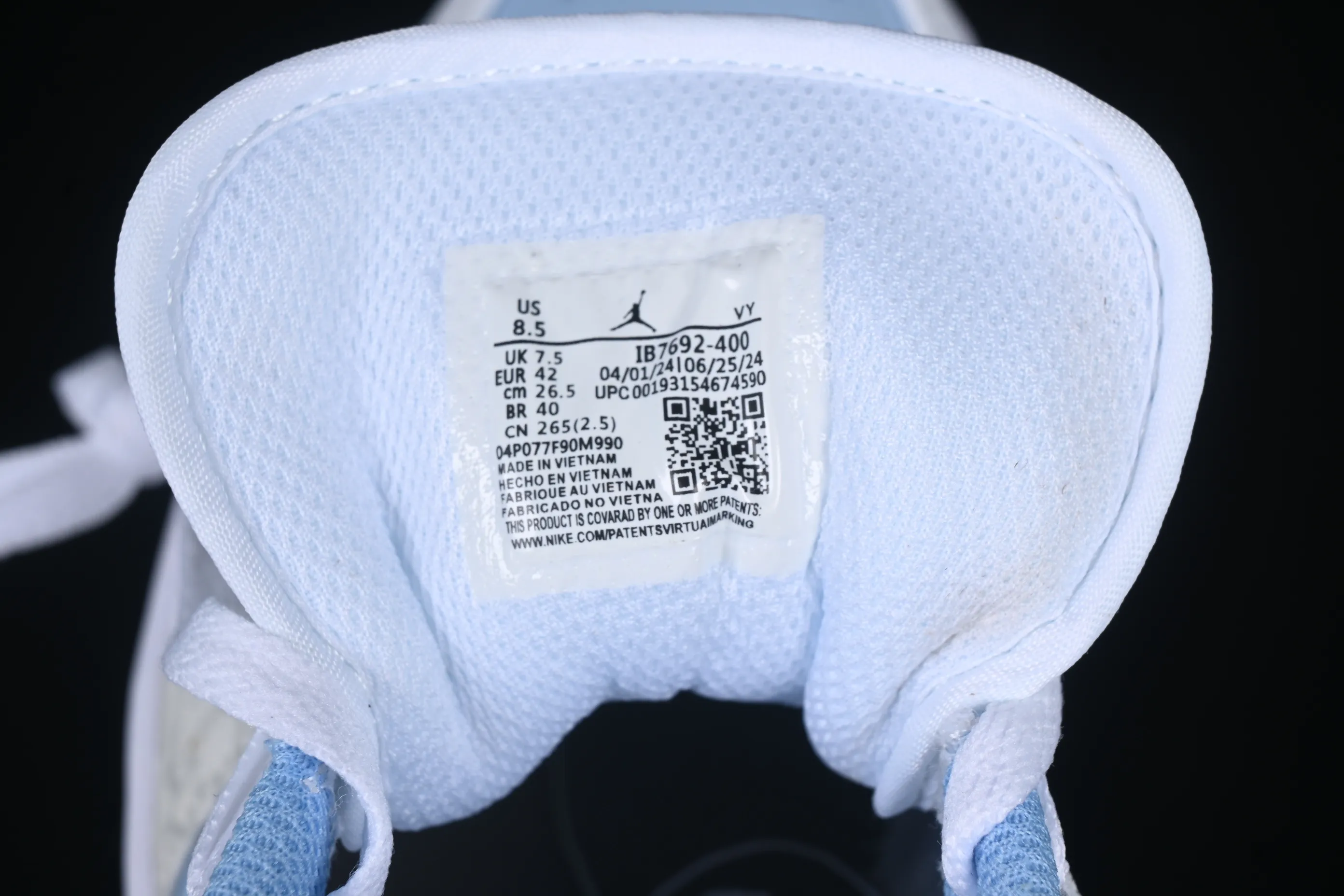 All categories Air Jordan Jordan series basketball shoes Air Jordan 1 Low Air Jordan 1 Low "True Blue" AJ1 Joe 1 burst white and blue color low-top basketball shoes IB7692-400